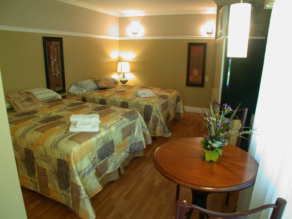 Motel Derfal 레팡티니 외부 사진